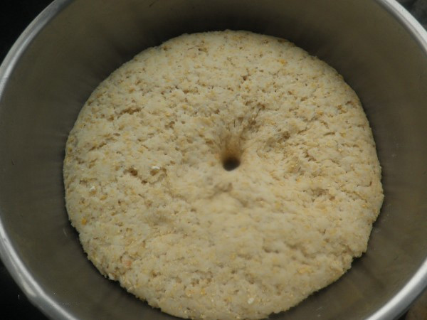 如何避免在发酵生产中出现泡沫酿成大错，想想发酵消泡剂会怎么做