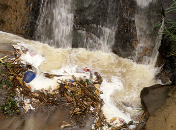 垃圾污水处理消泡剂—轻松解决泡沫问题