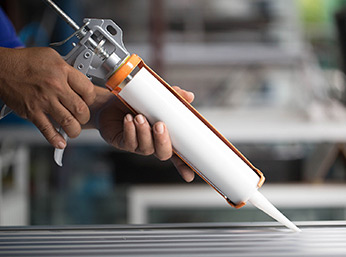 水性粘合剂消泡剂：?；ふ辰又柿?，解决泡沫难题