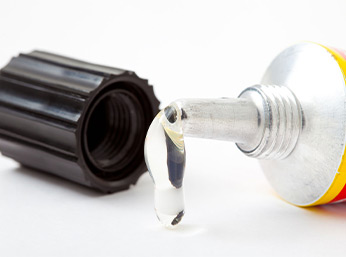 水性压敏胶消泡剂的使用艺术-轻松驱散泡沫，提升质量